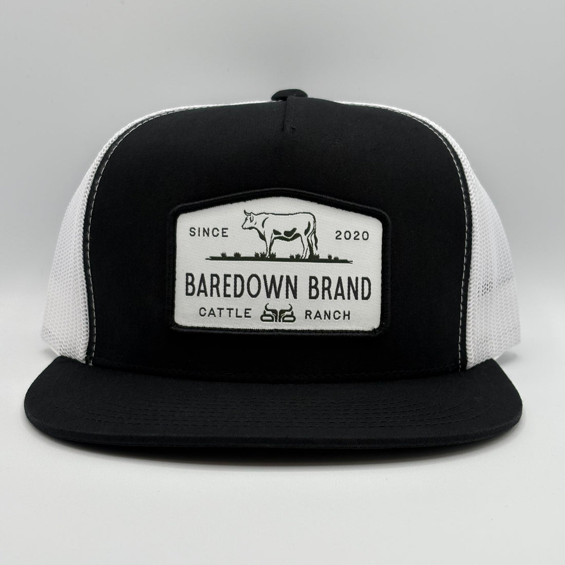 Cattle King White- Black & White Flat