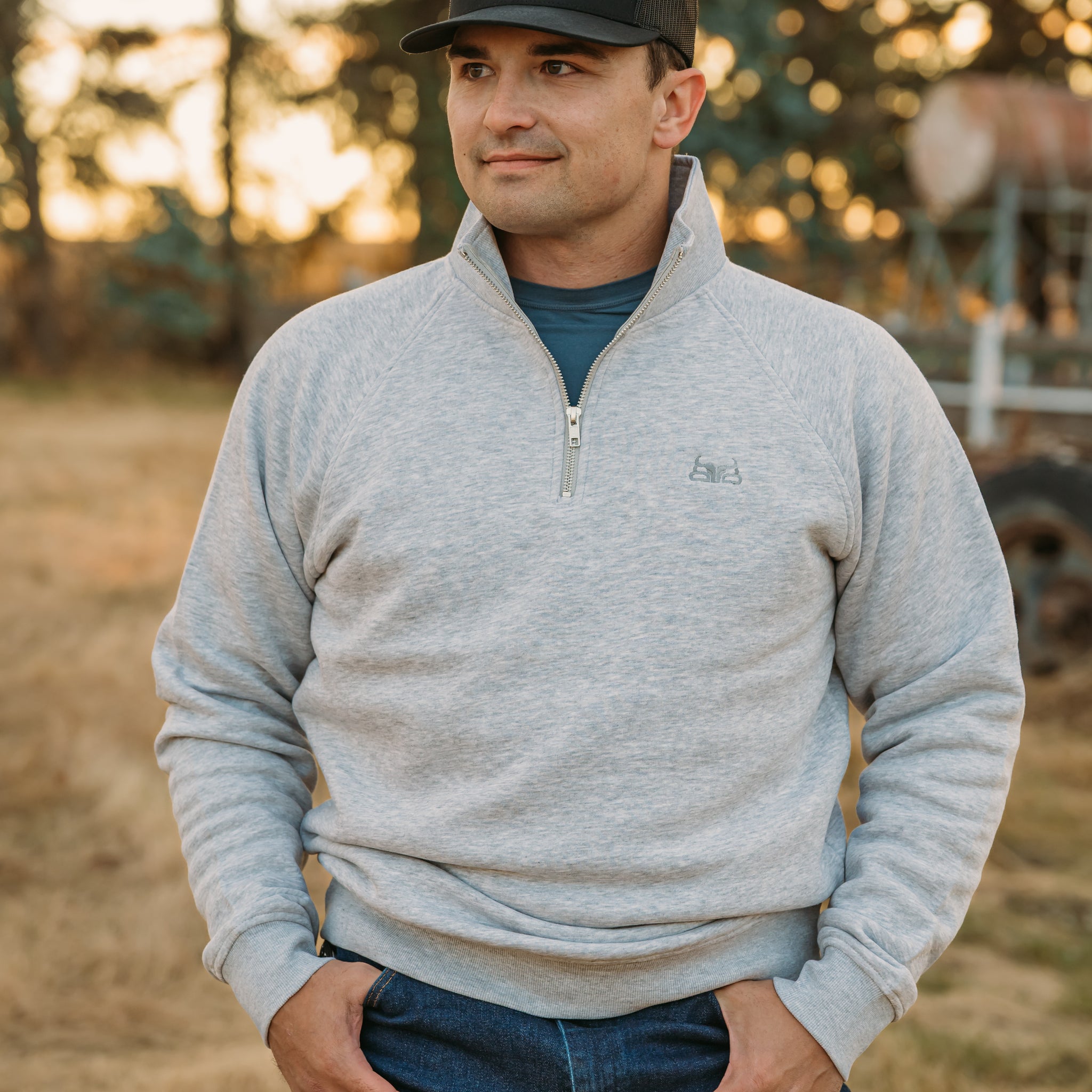 Heather Grey Men's Small Logo 1/4 Zip Pullover