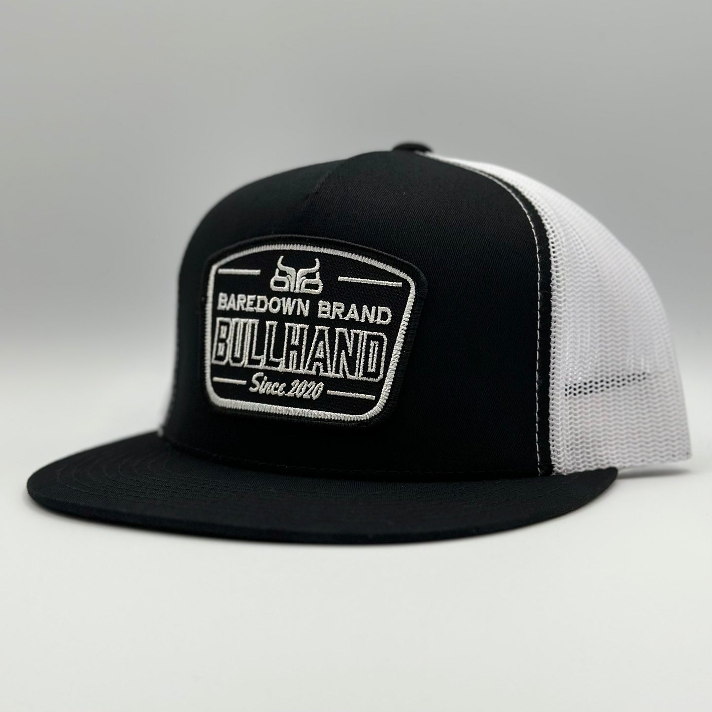 Bullhand Legacy - Black & White Flat