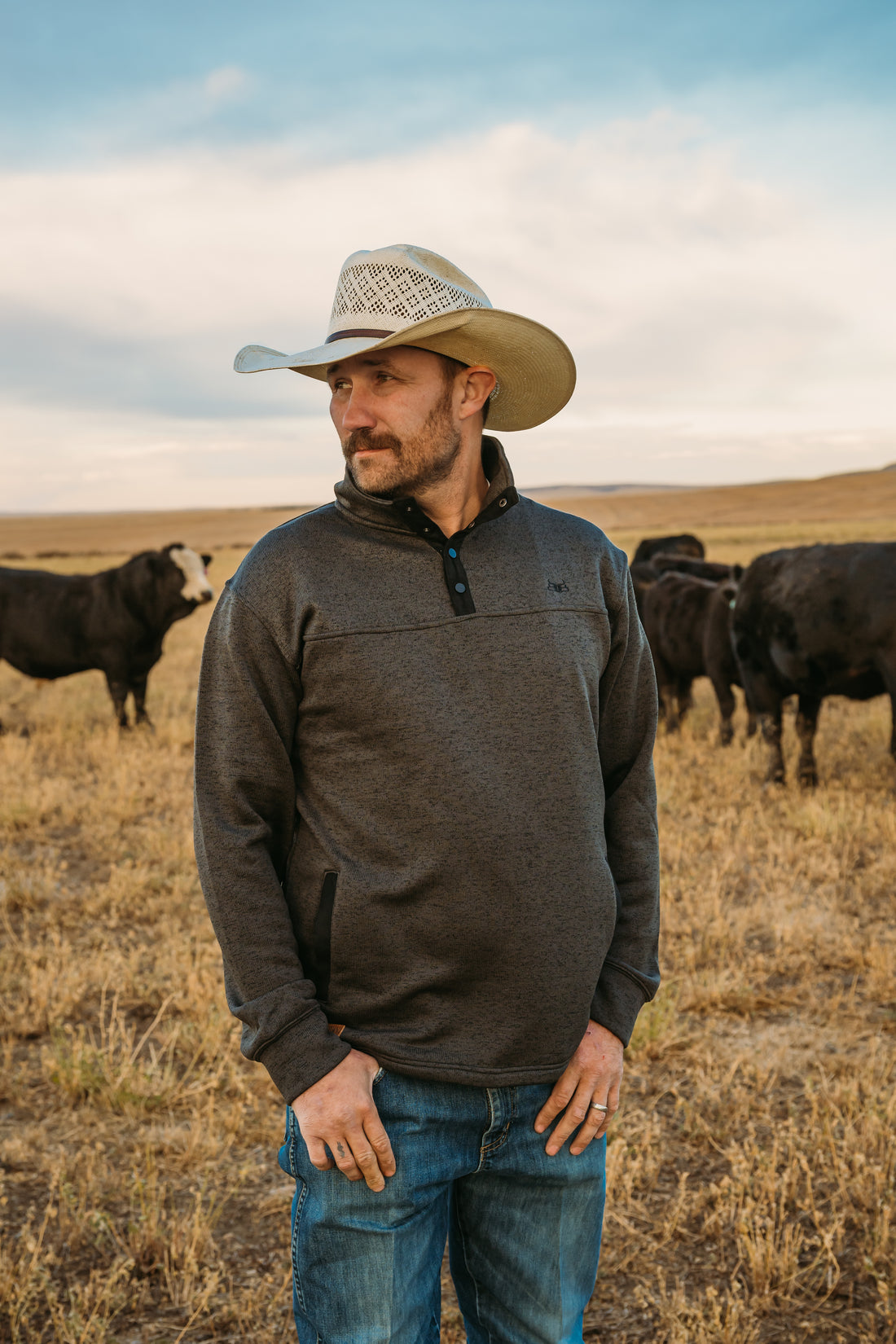 Summit- Charcoal Men’s 1/4 Snap